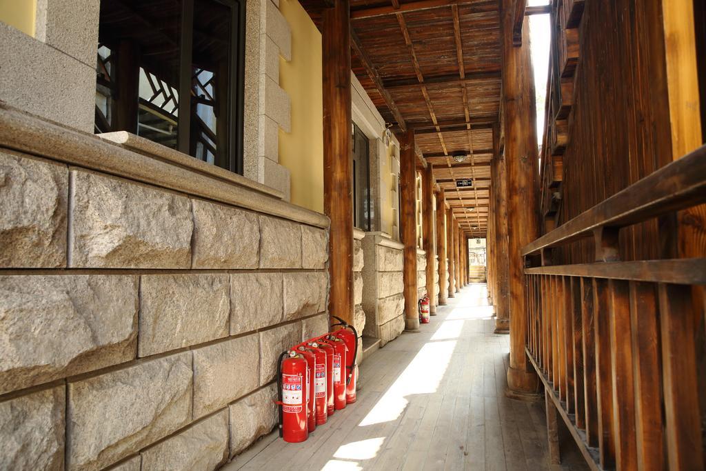 Qingdao Neptune Hotel Exterior photo